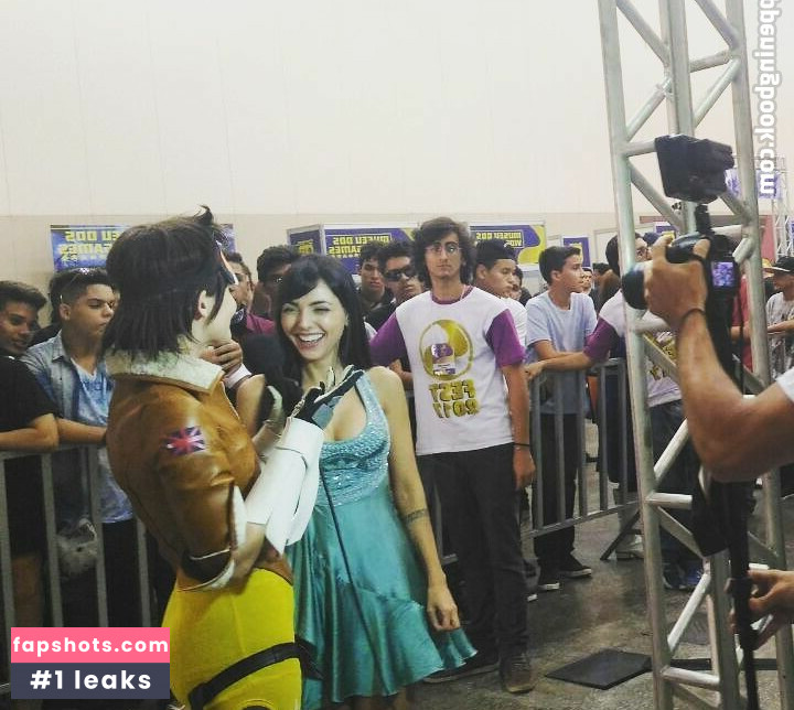 Katiucha Barcelos gallery photo #3