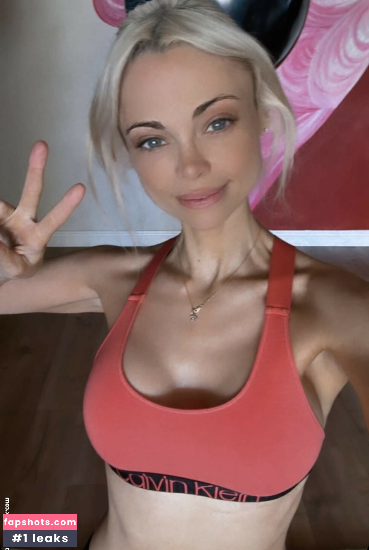 Katja Glieson gallery photo #16