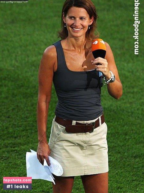 Katrin Mueller Hohenstein Nahé úniky fotek pouze od fanoušků #3 - Fapshots