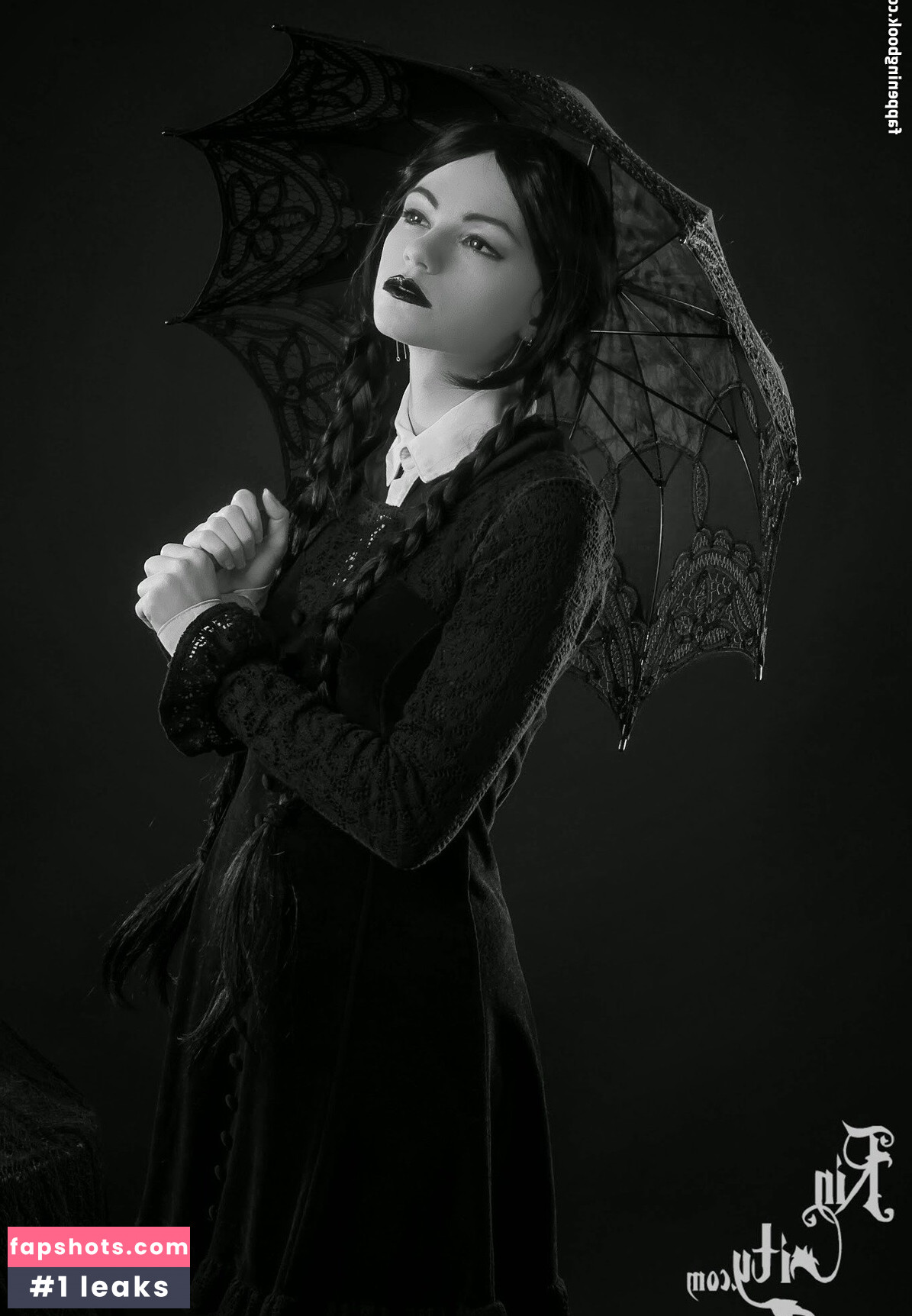 Katrina Wilkinson gallery photo #56