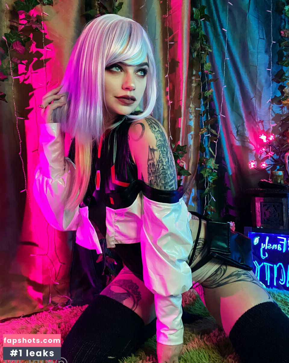 Katrina Wilkinson gallery photo #73