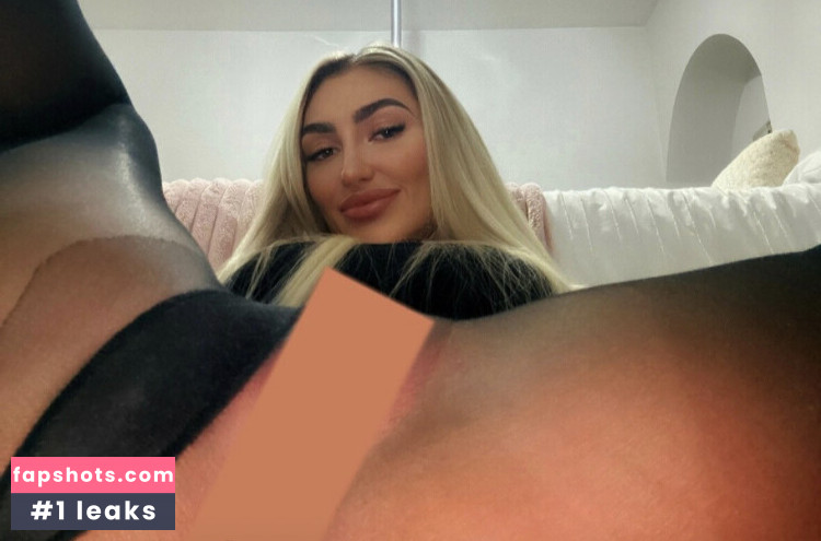 Katy Blackham Nude Leaks OnlyFans Photos #6 - LeakJerk