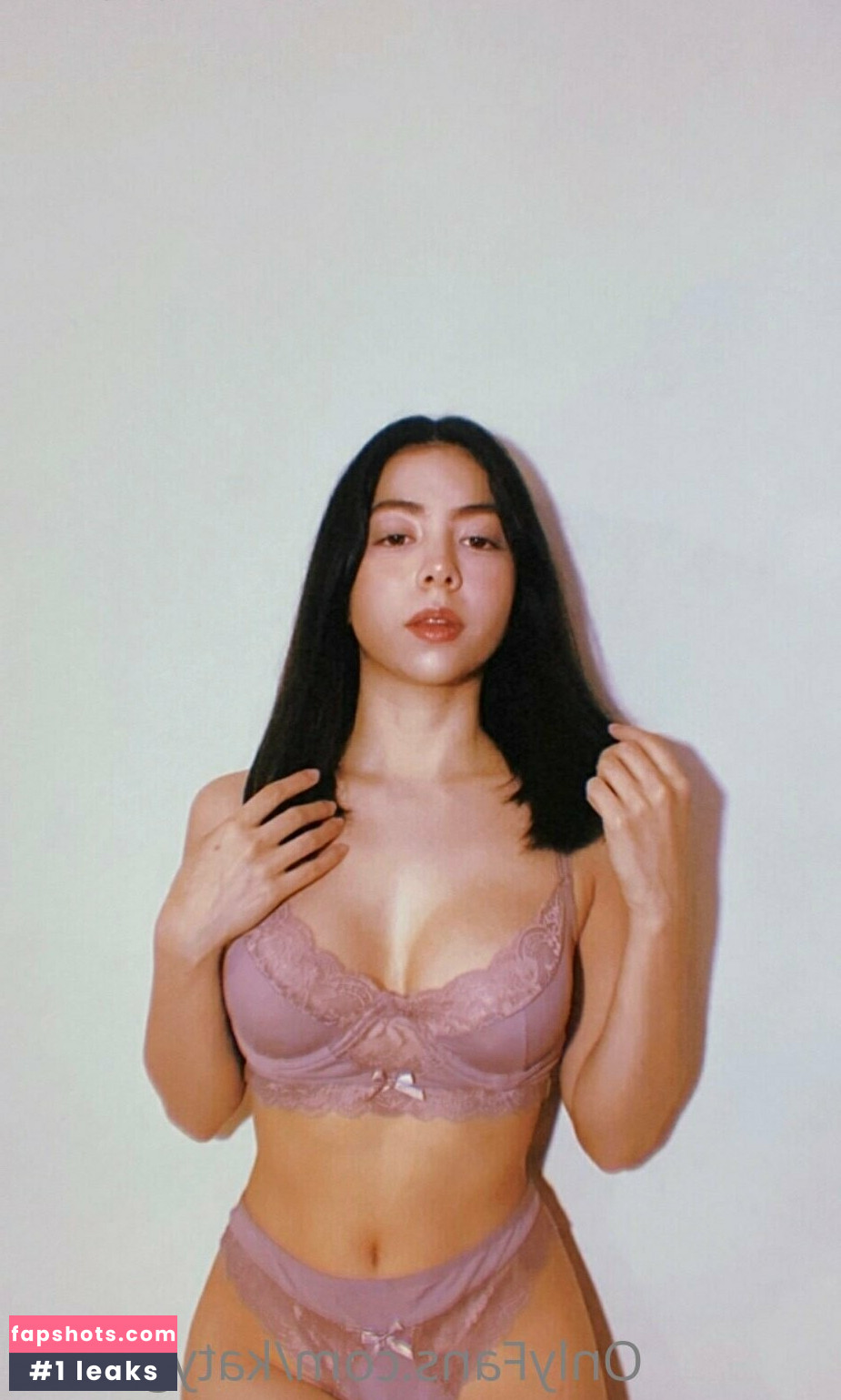 Katy Gamez gallery photo #38