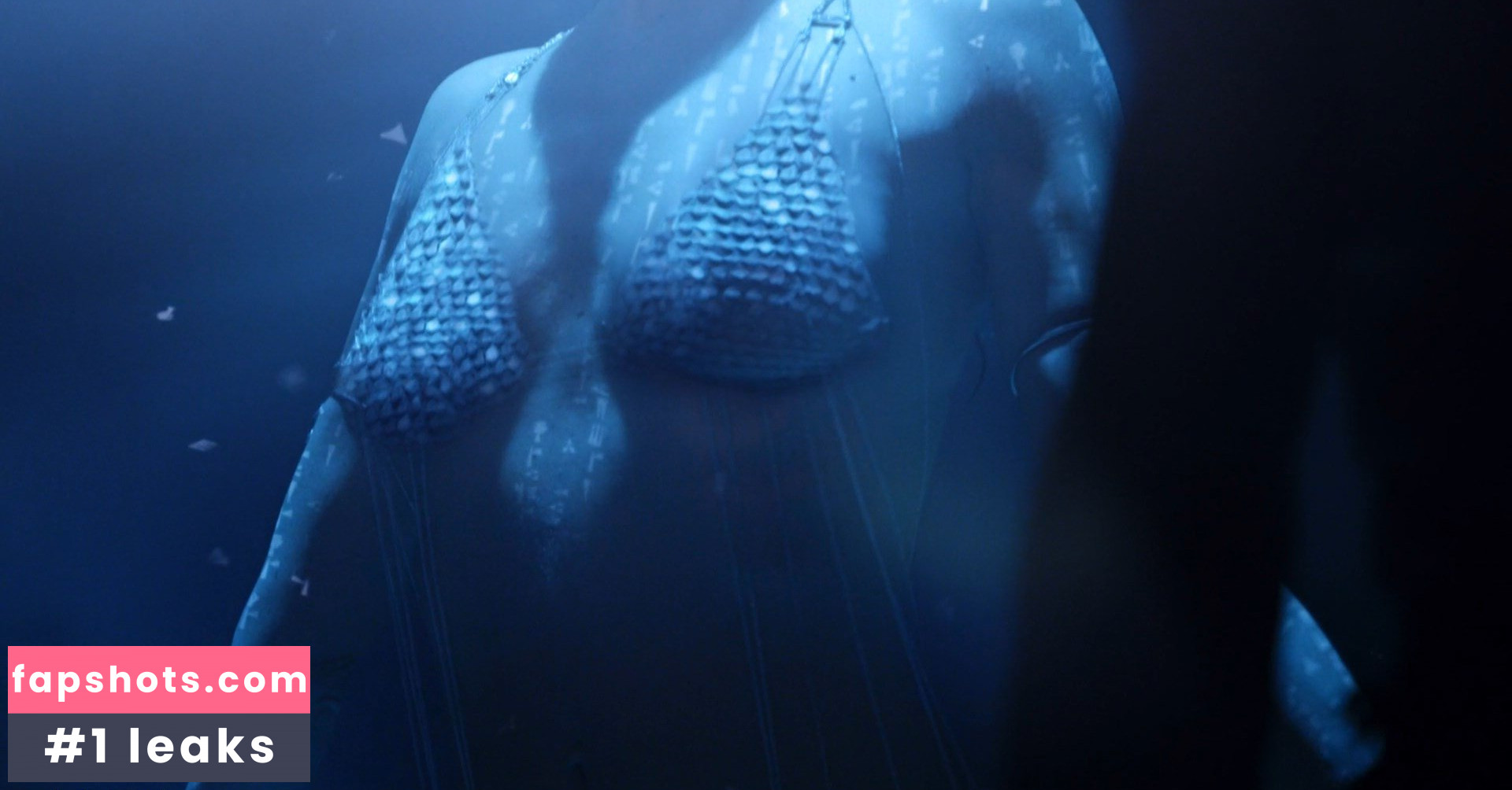 Katy Louise Saunders gallery photo #11