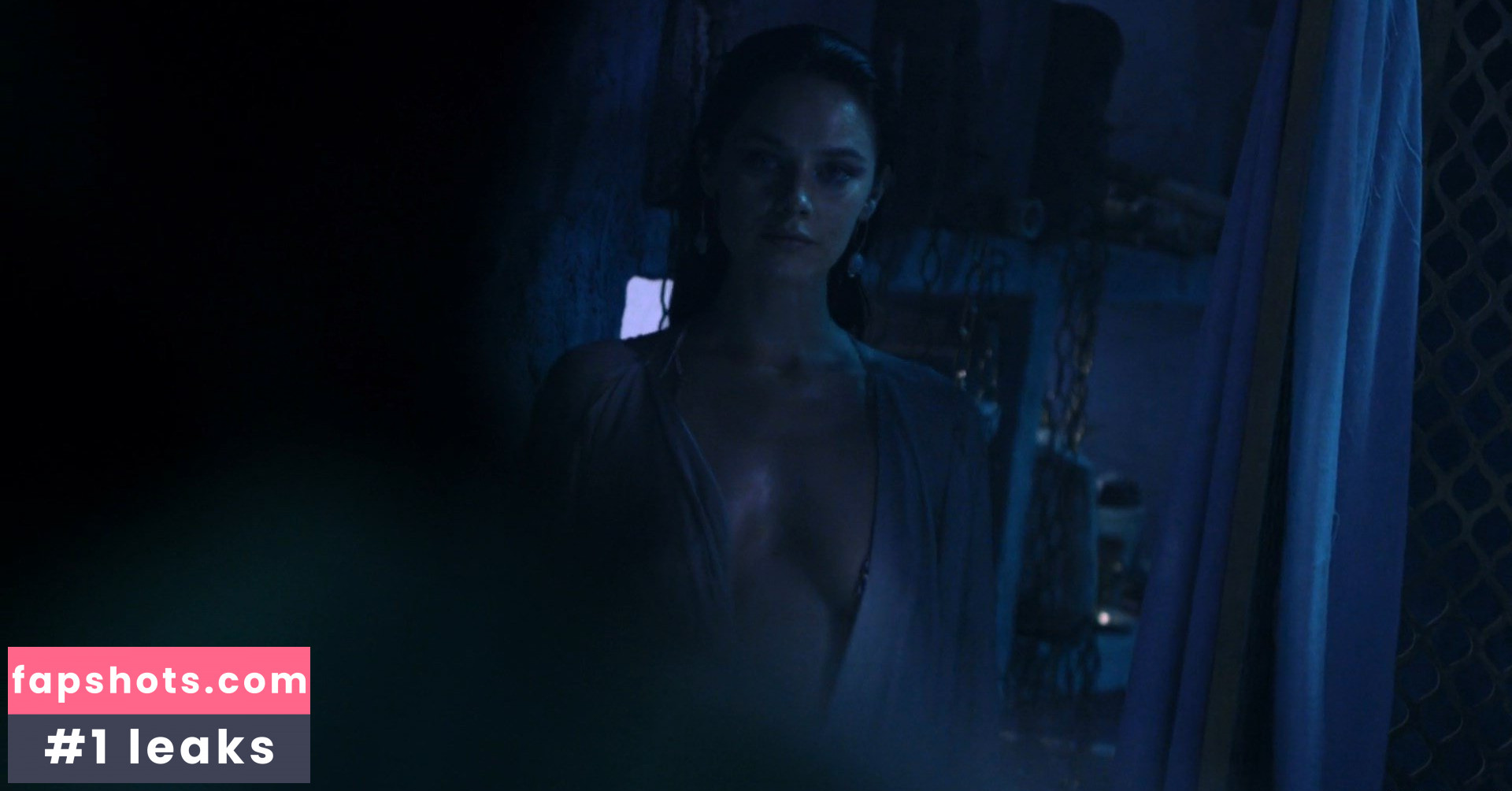 Katy Louise Saunders gallery photo #9