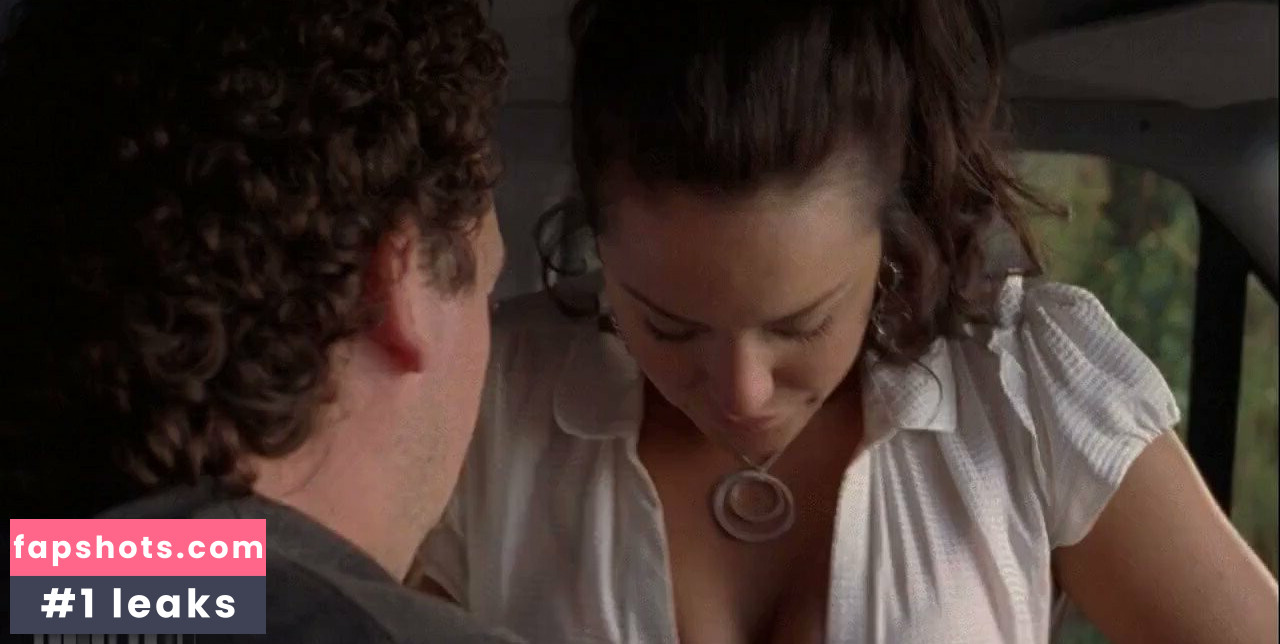 Katy Mixon gallery photo #8