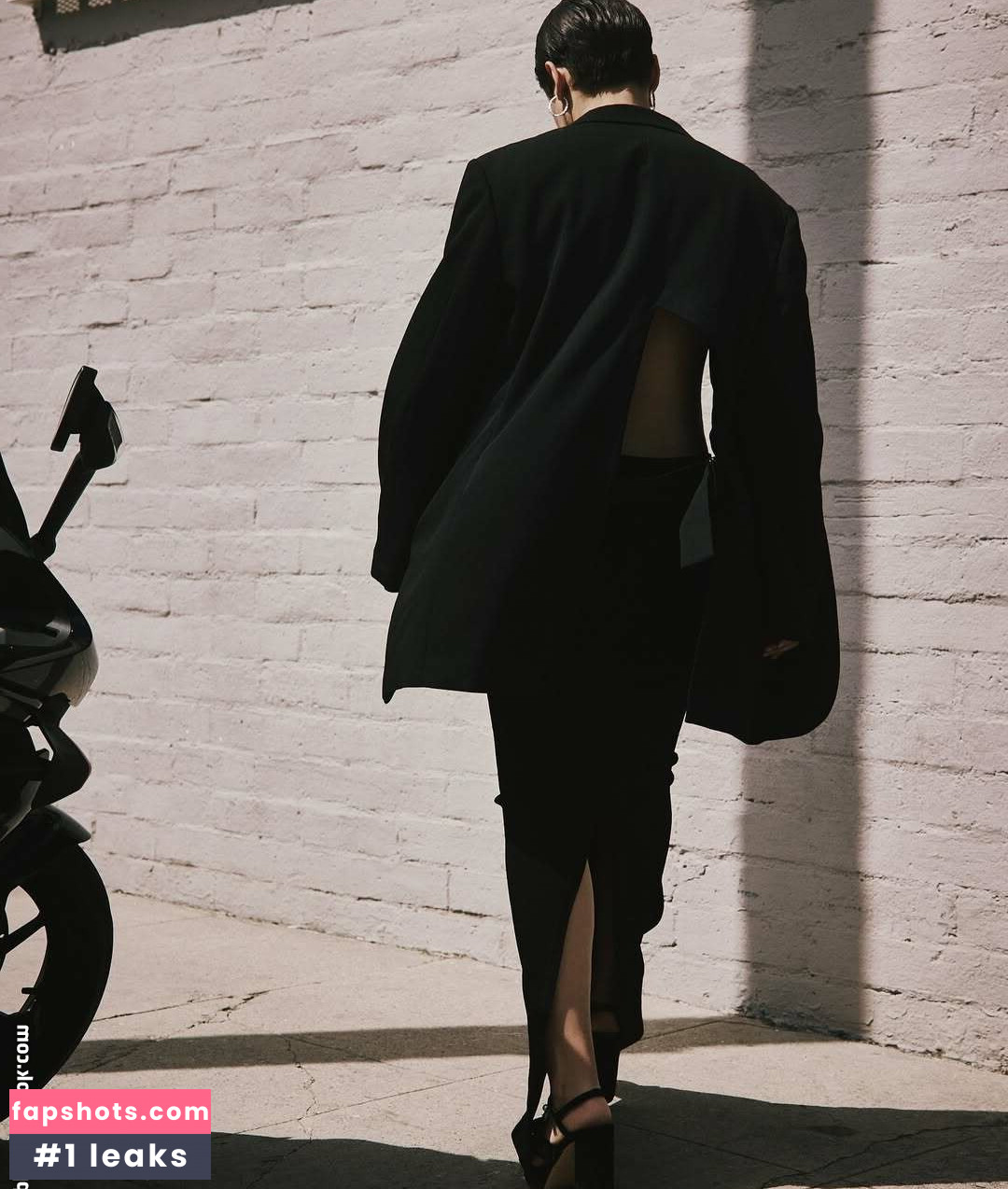 Katy O’Brian gallery photo #23