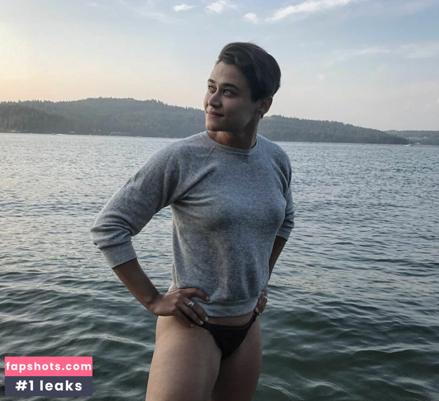 Katy O’Brian gallery photo #7