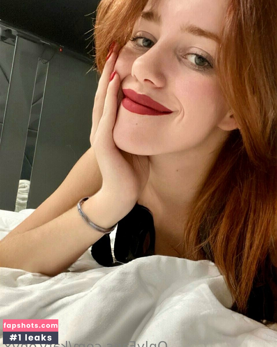 Katy Onyx nude babe gallery