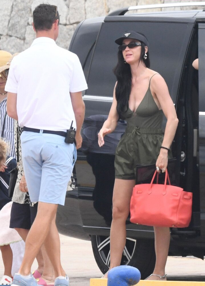 katy-perry-1 gallery photo #1241