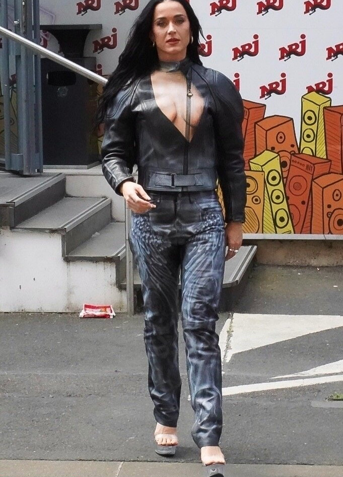 katy-perry-1 gallery photo #1717