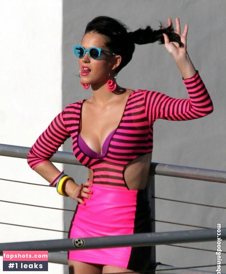 Katy Perry gallery photo #1029