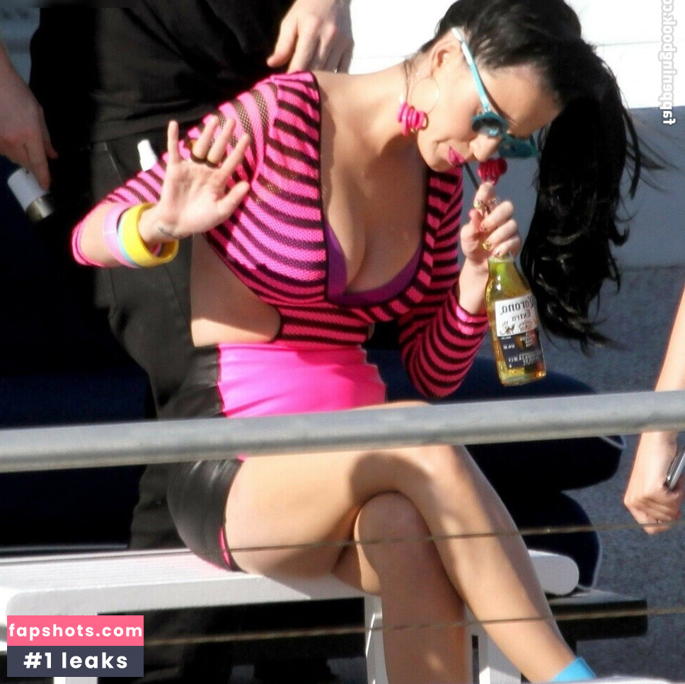 Katy Perry gallery photo #1044