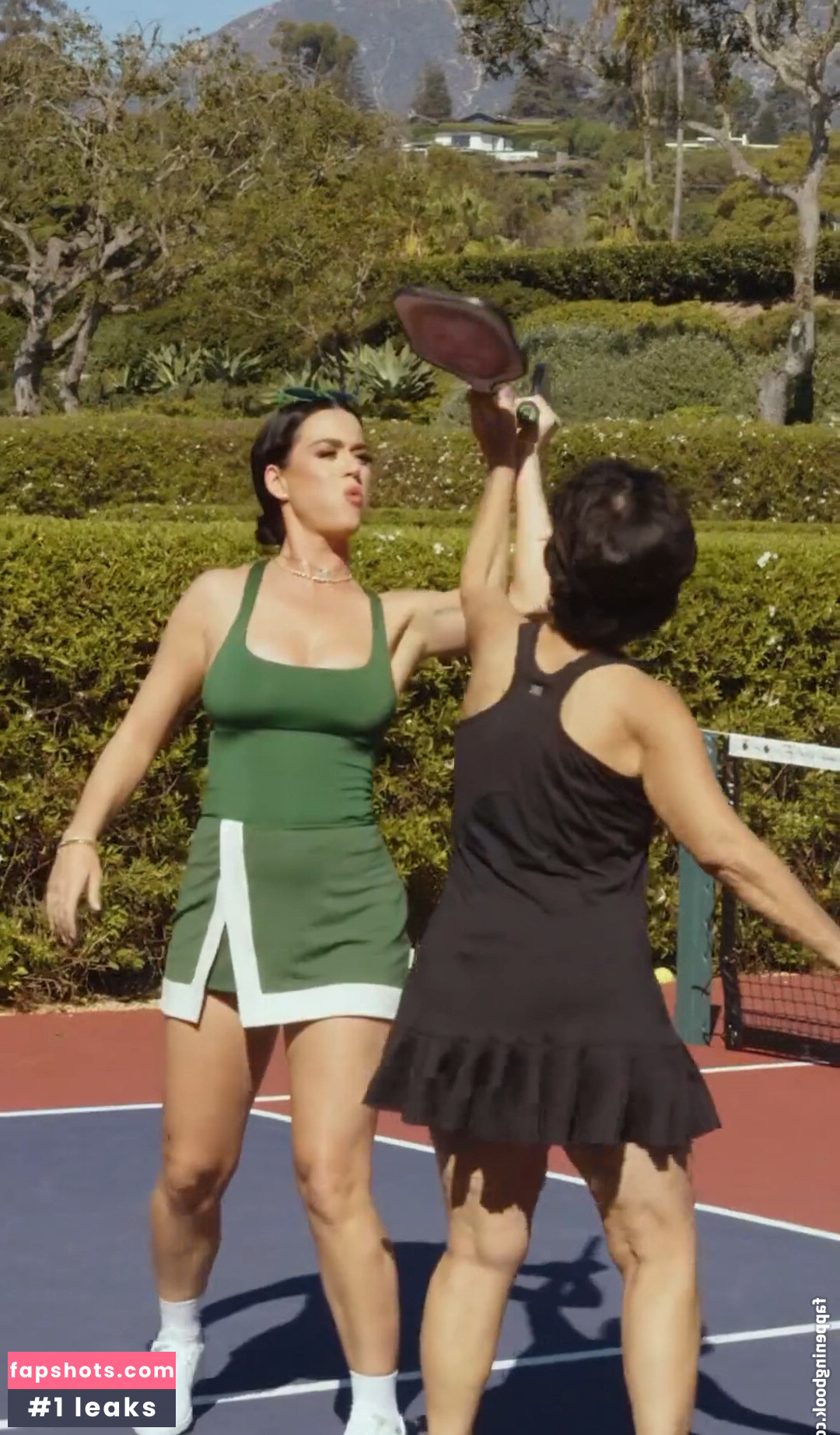 Katy Perry gallery photo #1523