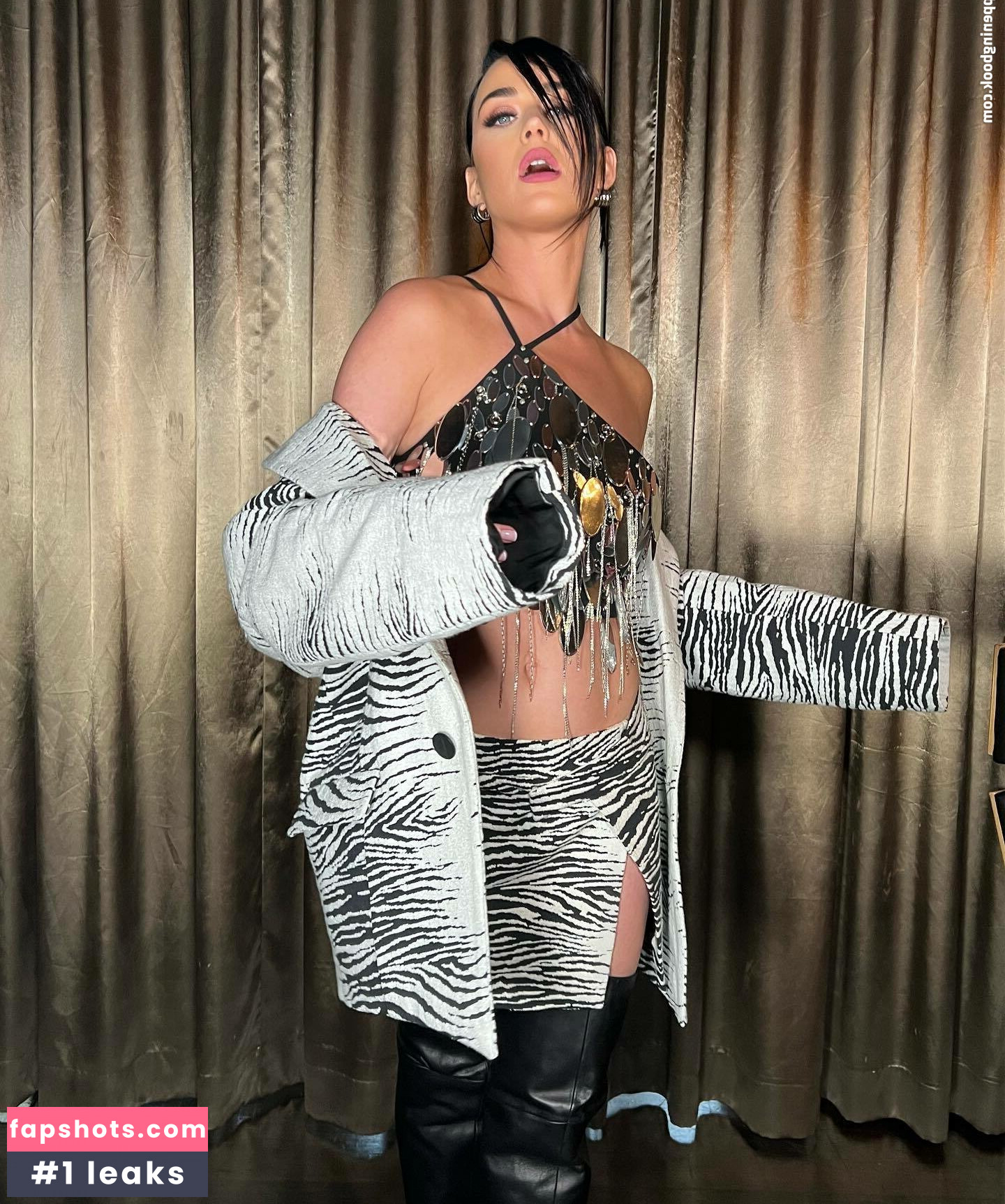 Katy Perry gallery photo #2292