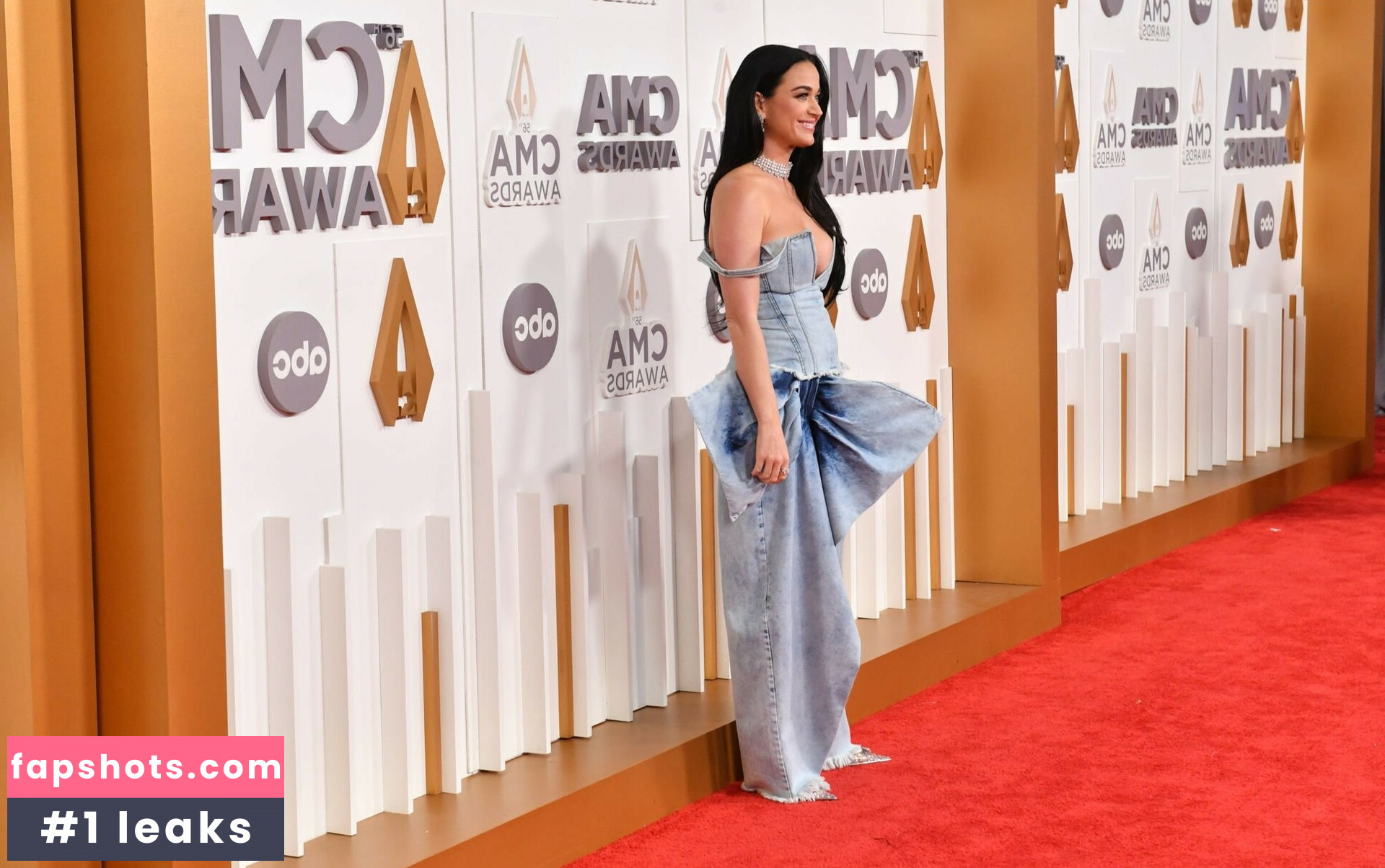 Katy Perry gallery photo #2360