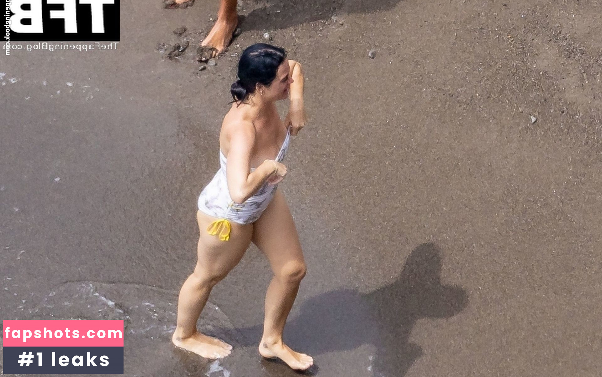 Katy Perry gallery photo #2670