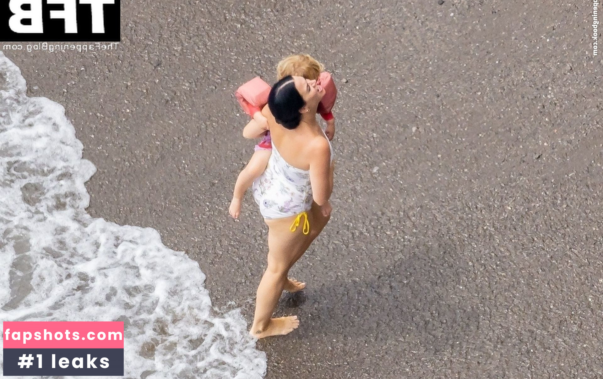 Katy Perry gallery photo #2685