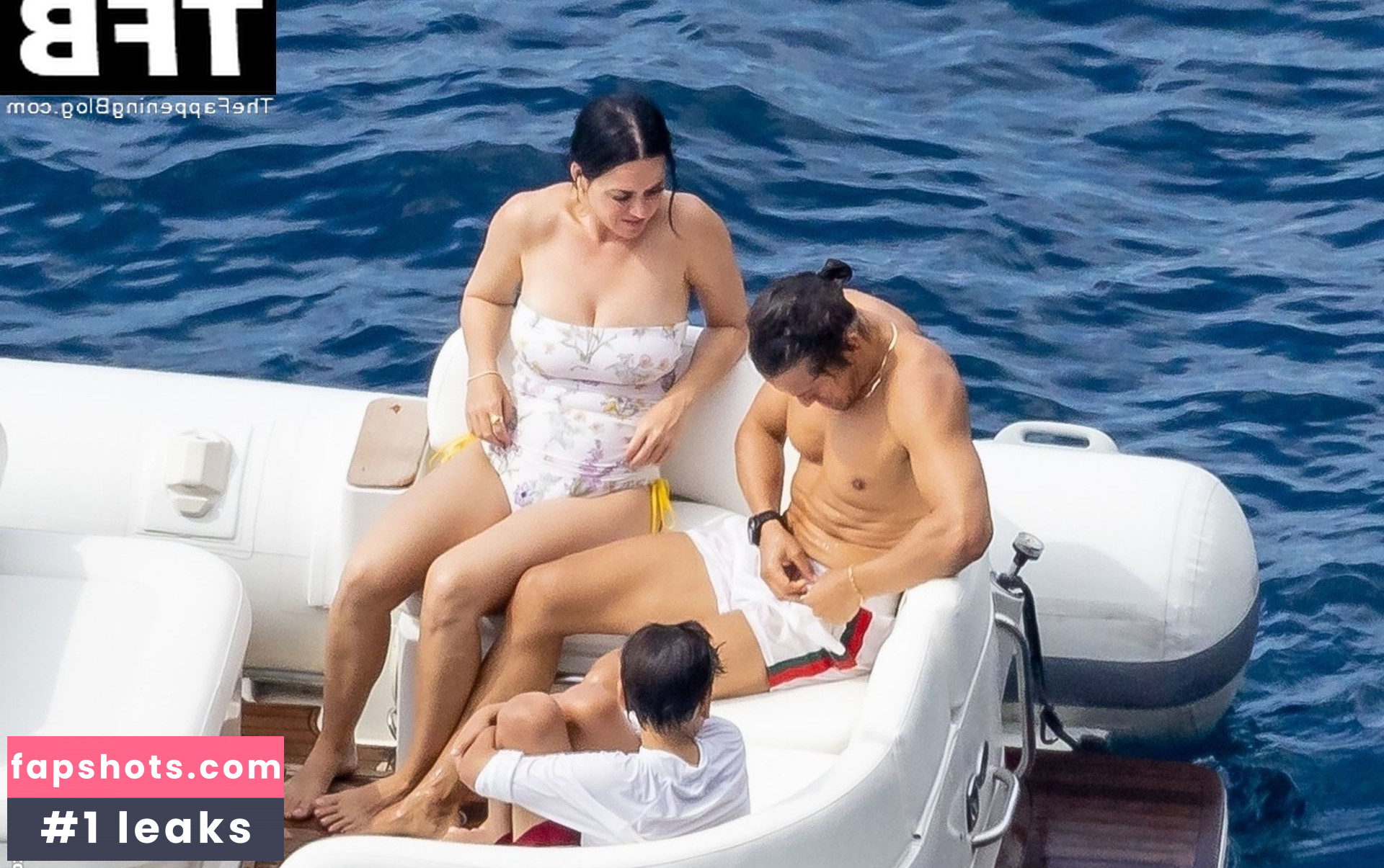 Katy Perry gallery photo #2708