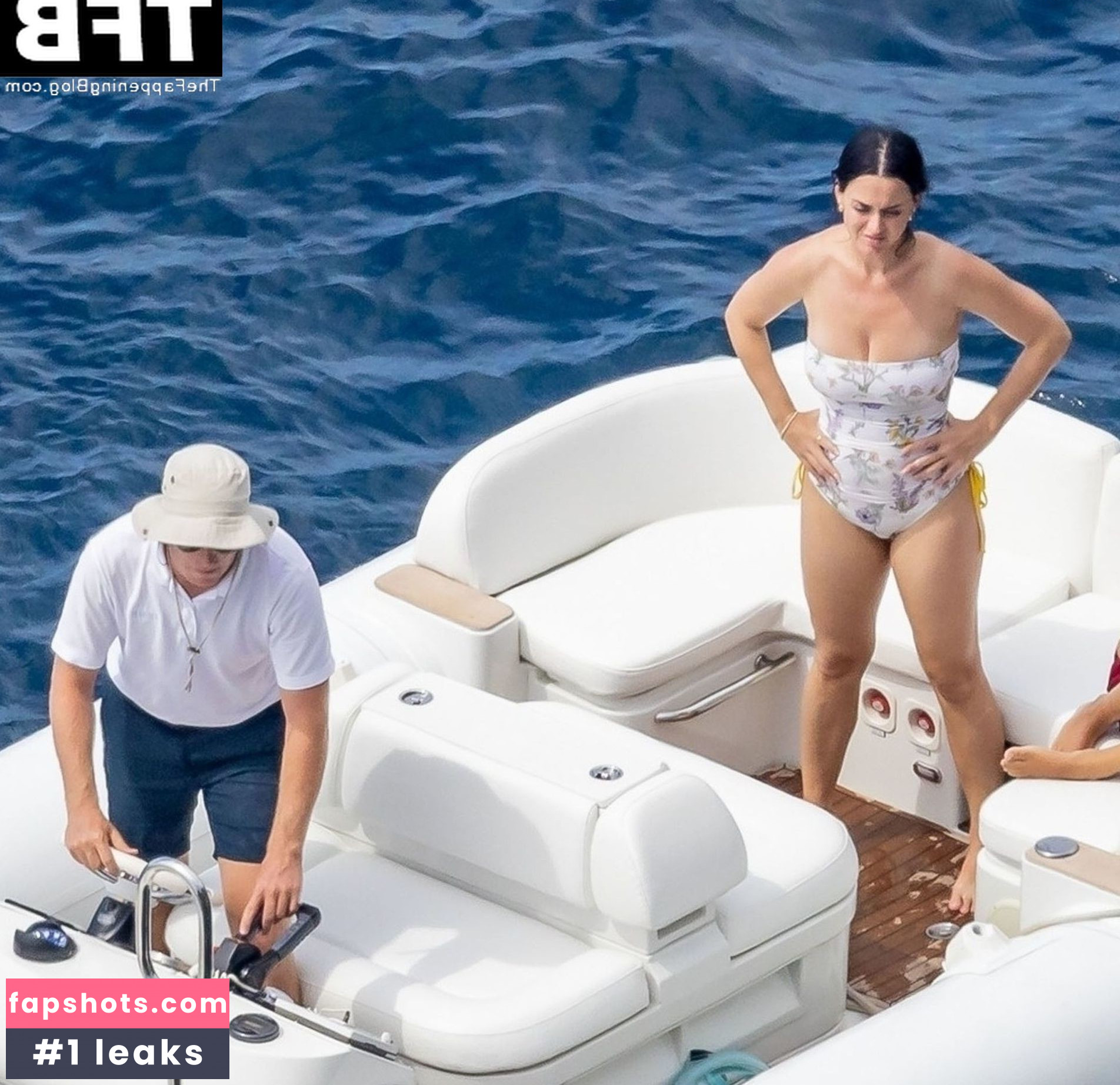 Katy Perry gallery photo #2709