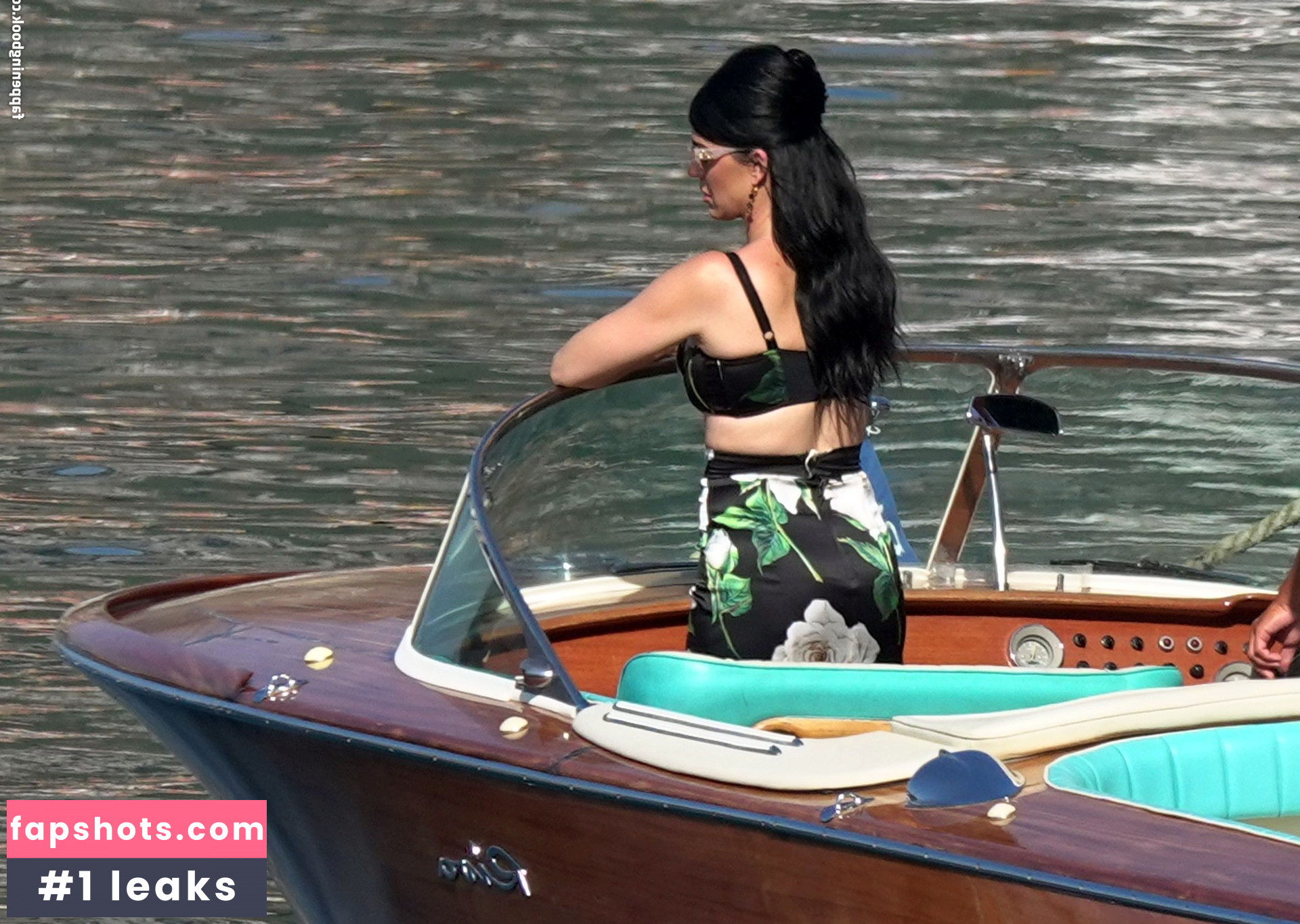 Katy Perry gallery photo #2869