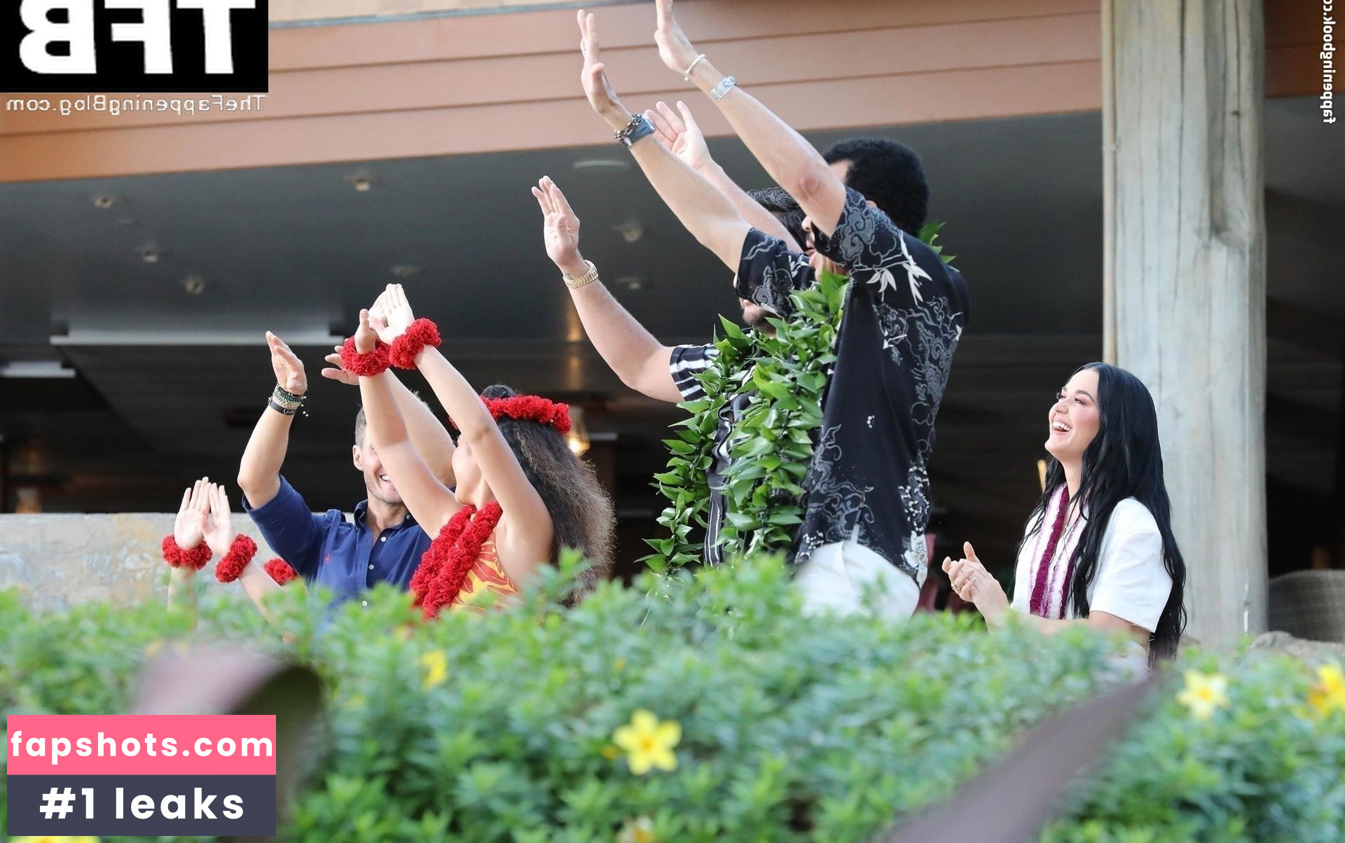 Katy Perry gallery photo #3255