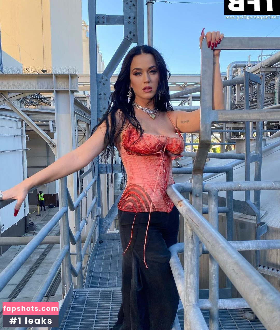 Katy Perry gallery photo #3303