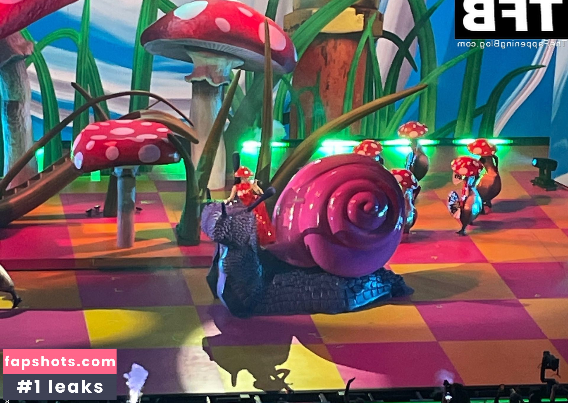 Katy Perry gallery photo #3329