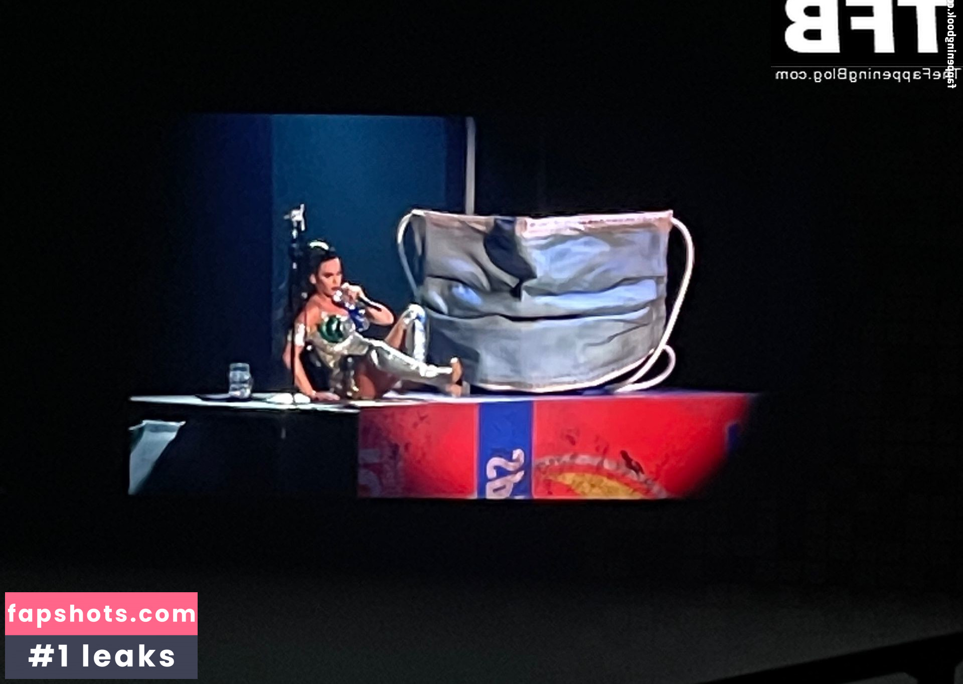 Katy Perry gallery photo #3361