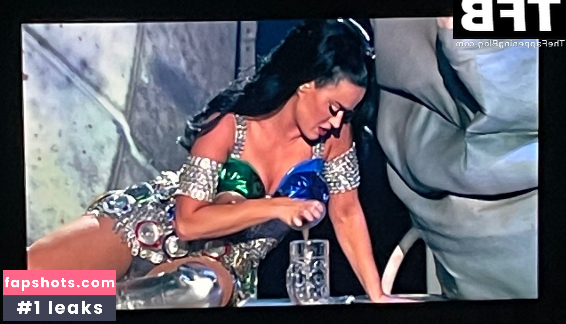 Katy Perry gallery photo #3369