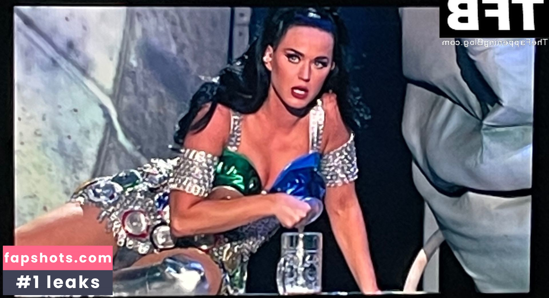 Katy Perry gallery photo #3376