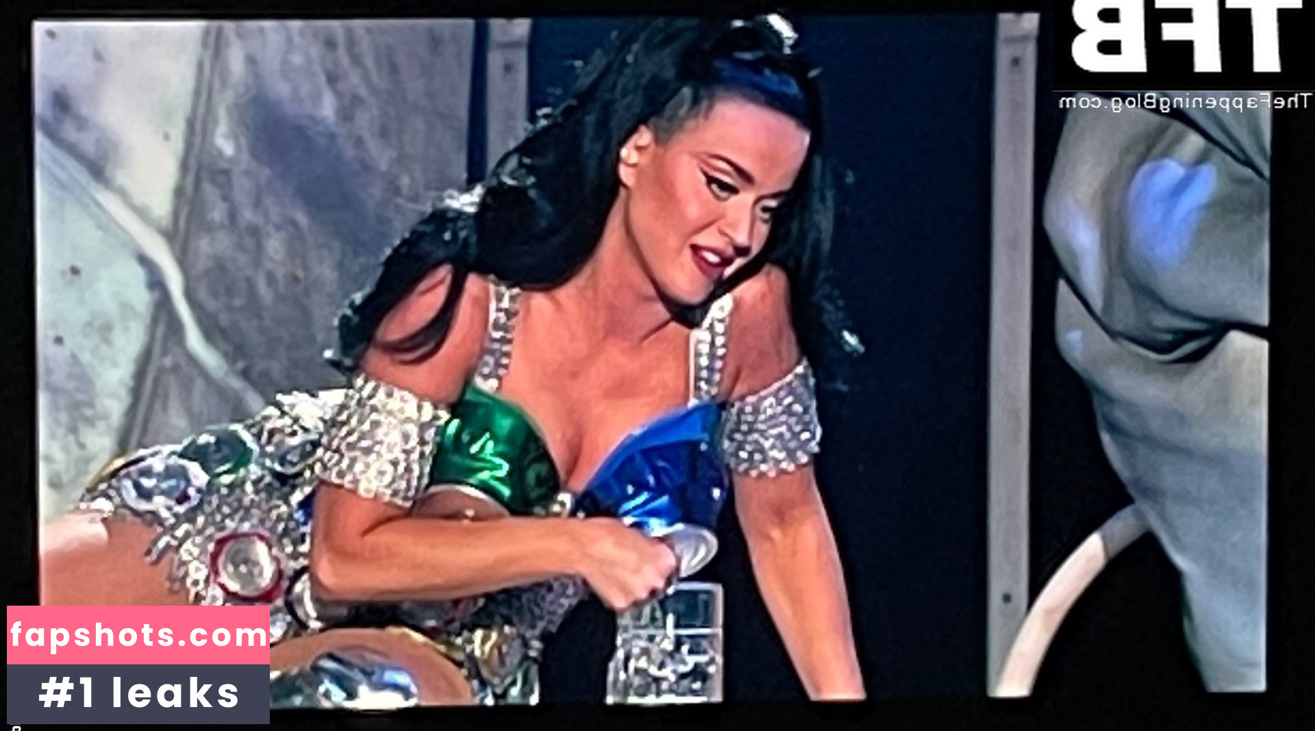 Katy Perry gallery photo #3378
