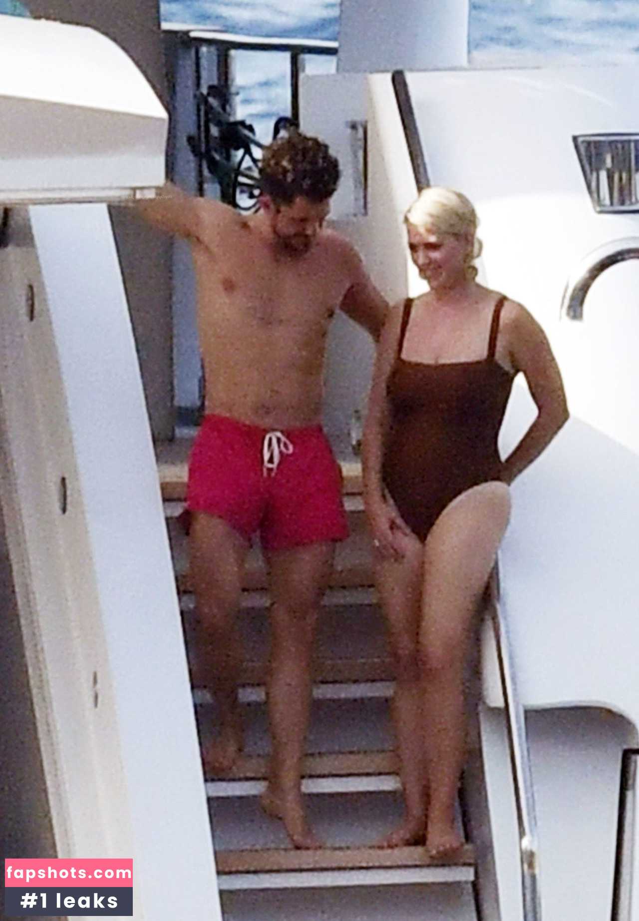 Katy Perry gallery photo #3397