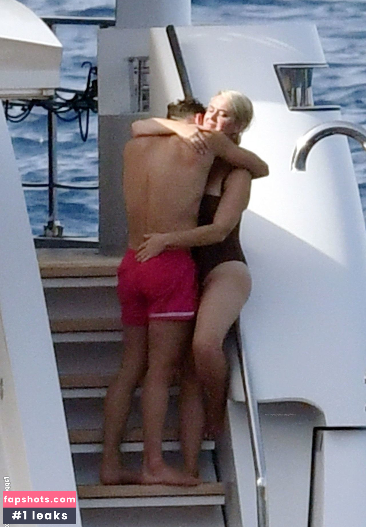 Katy Perry gallery photo #3399