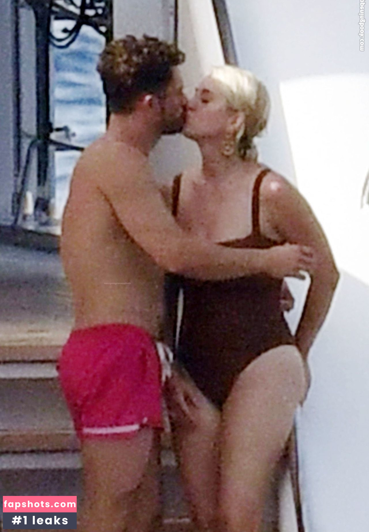 Katy Perry gallery photo #3400