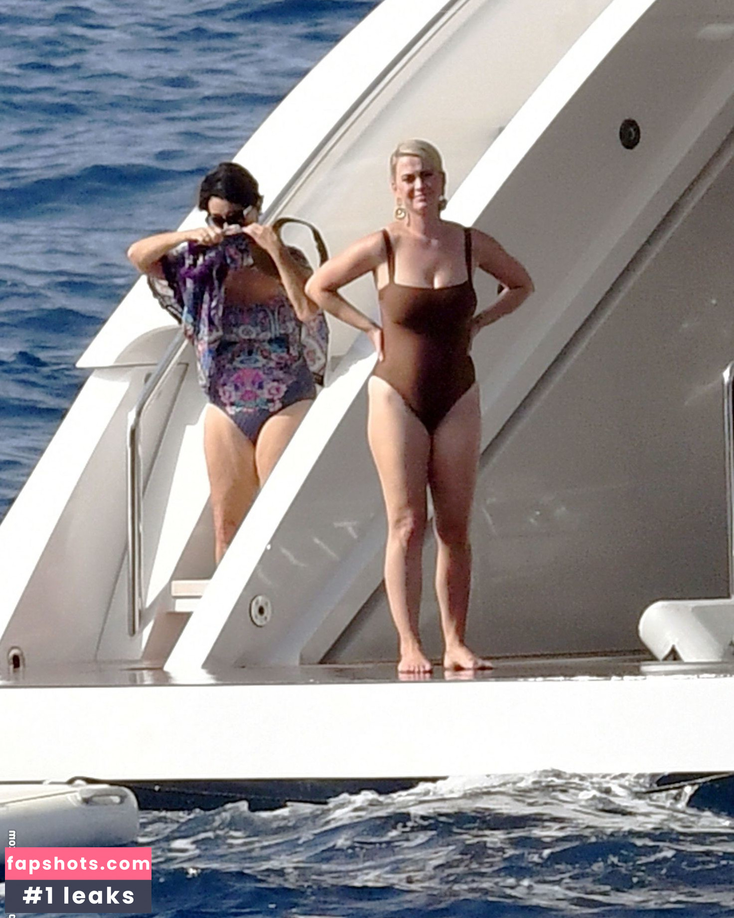 Katy Perry gallery photo #3408