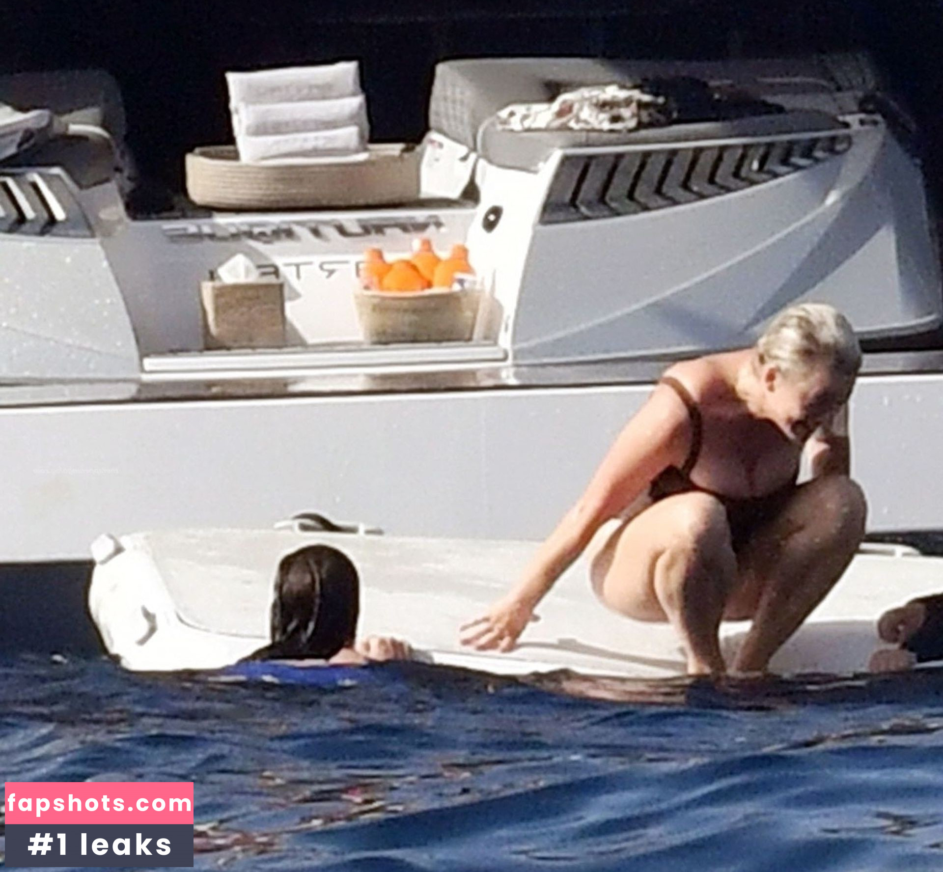 Katy Perry gallery photo #3431