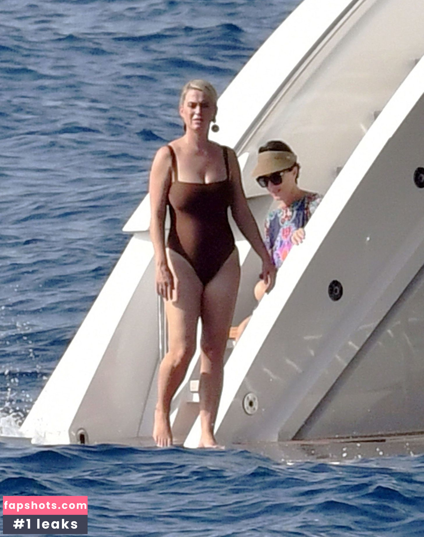 Katy Perry gallery photo #3437