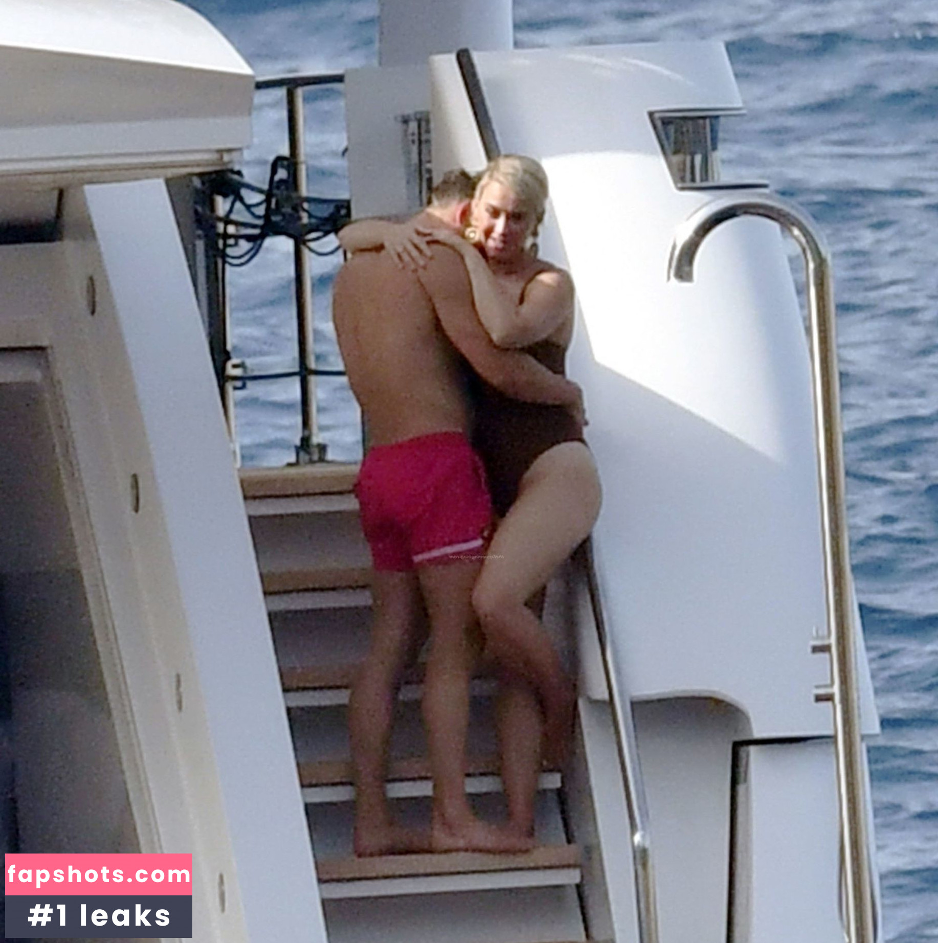 Katy Perry gallery photo #3470