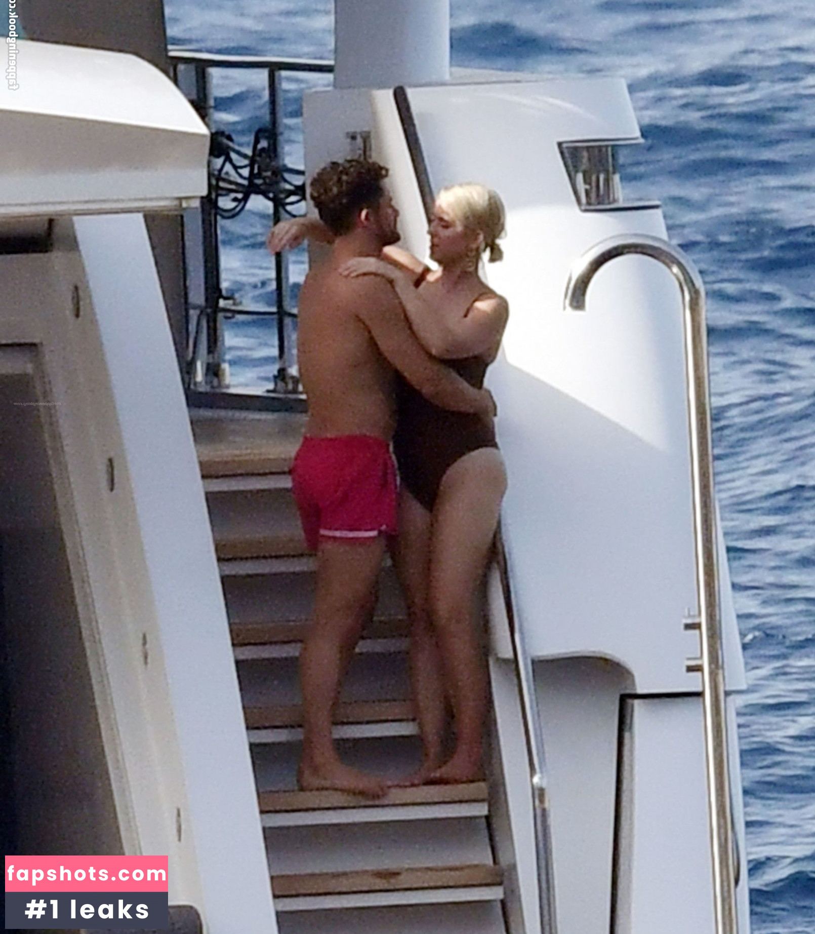 Katy Perry gallery photo #3477