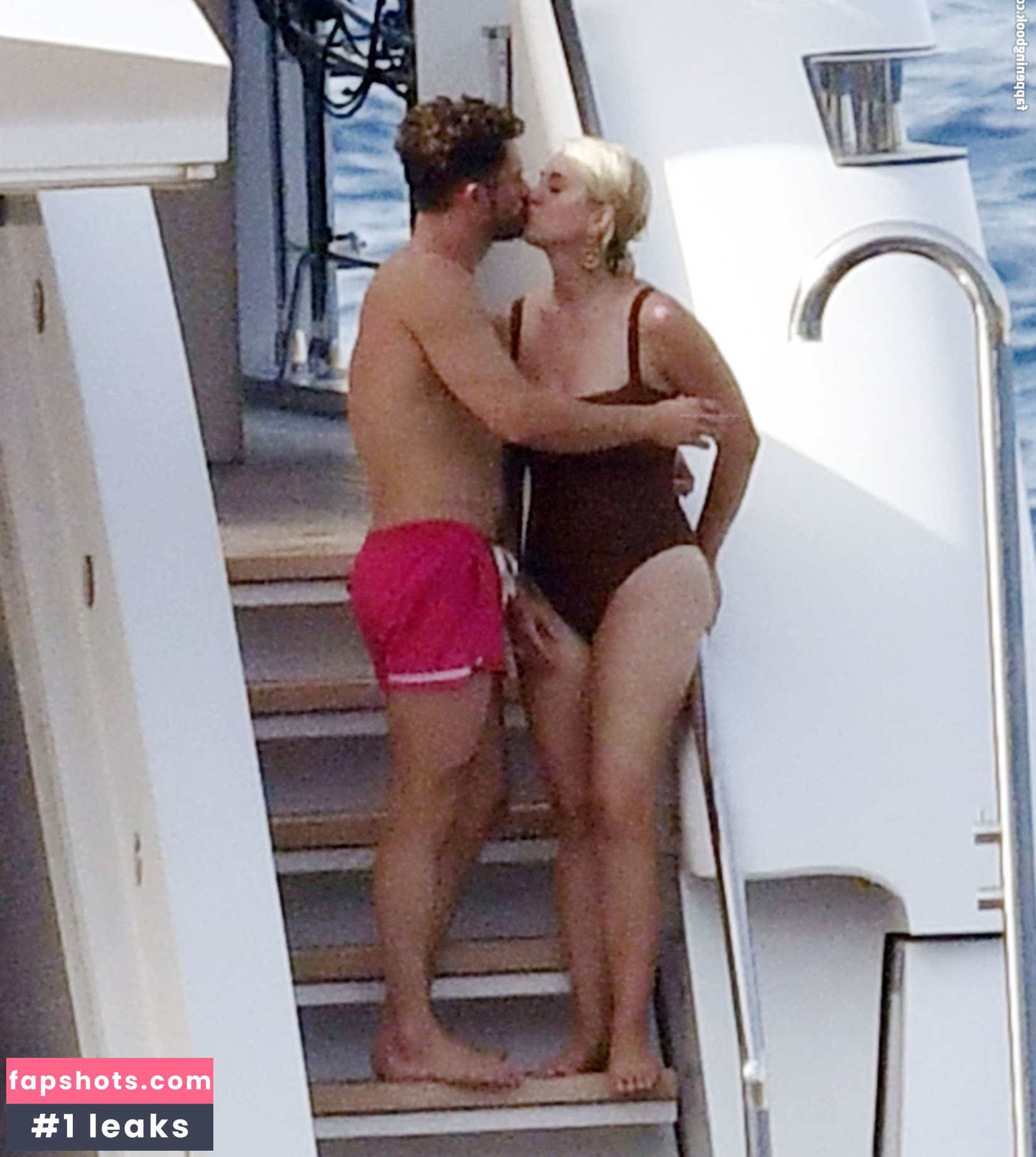 Katy Perry gallery photo #3479