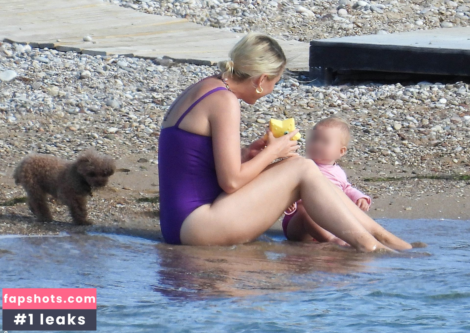 Katy Perry gallery photo #3529