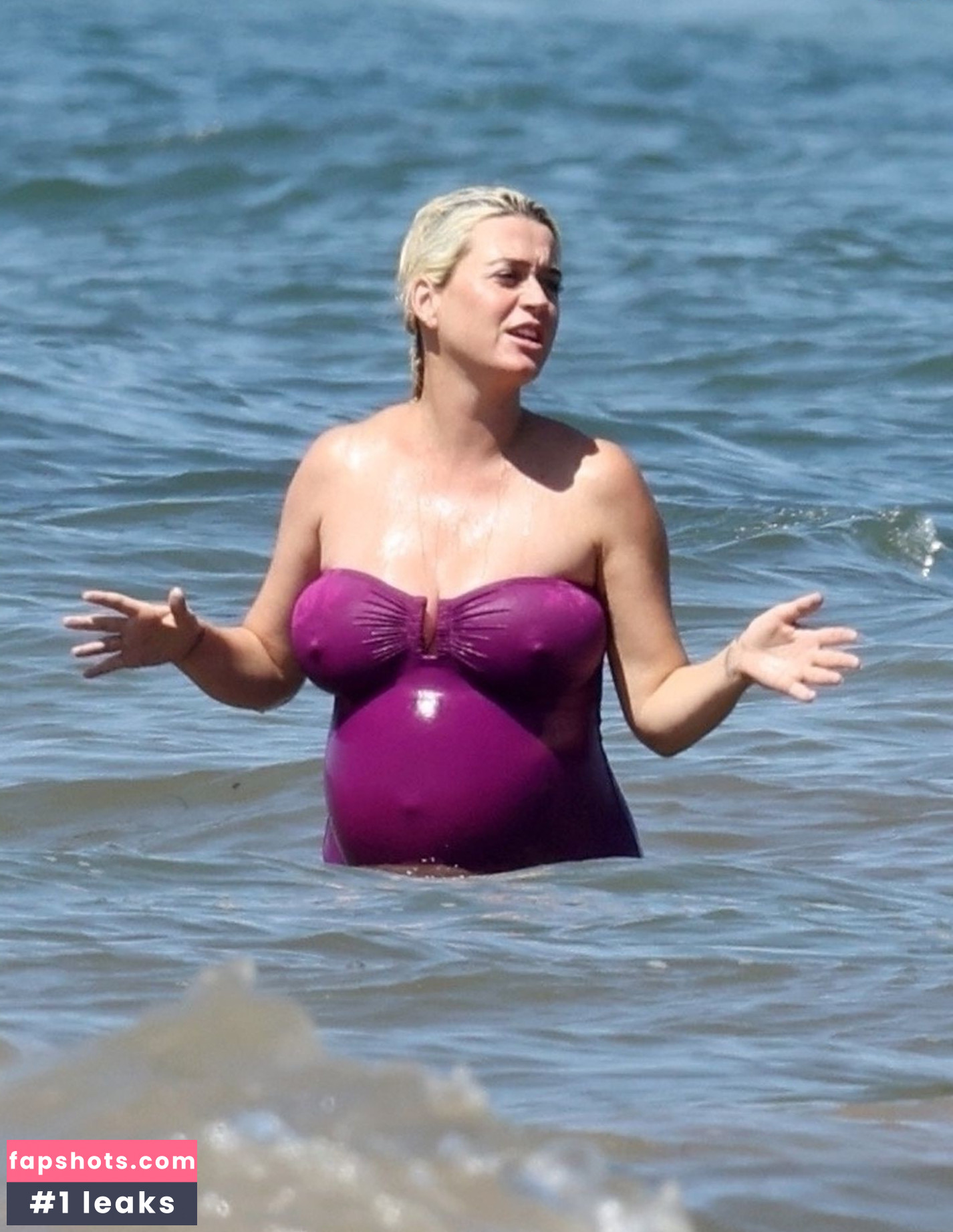 Katy Perry gallery photo #3709