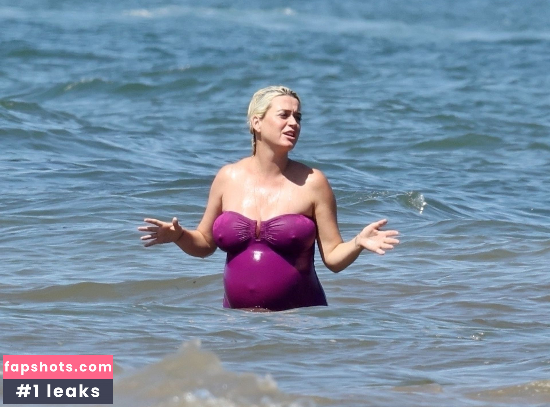 Katy Perry gallery photo #3717