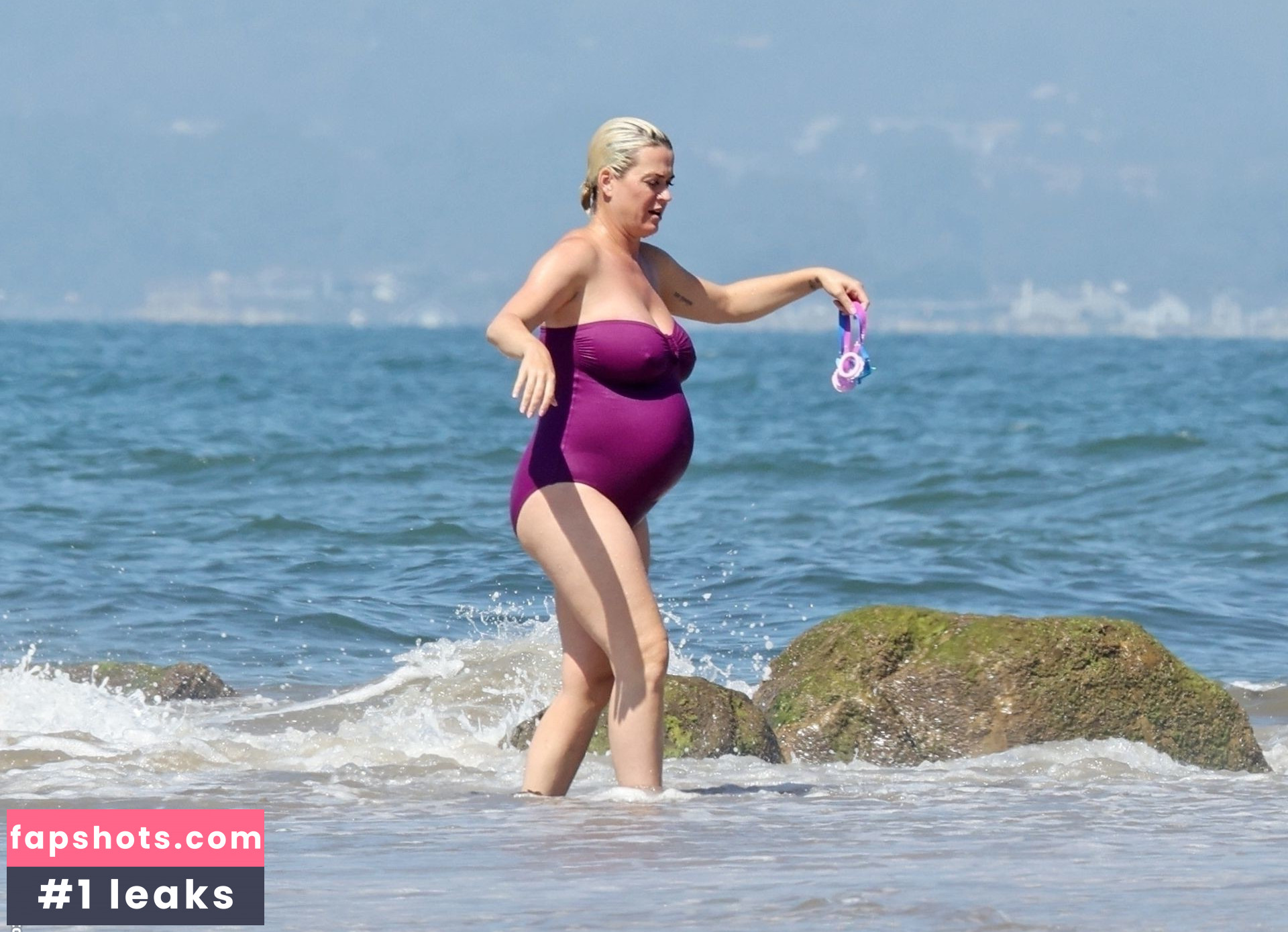 Katy Perry gallery photo #3718