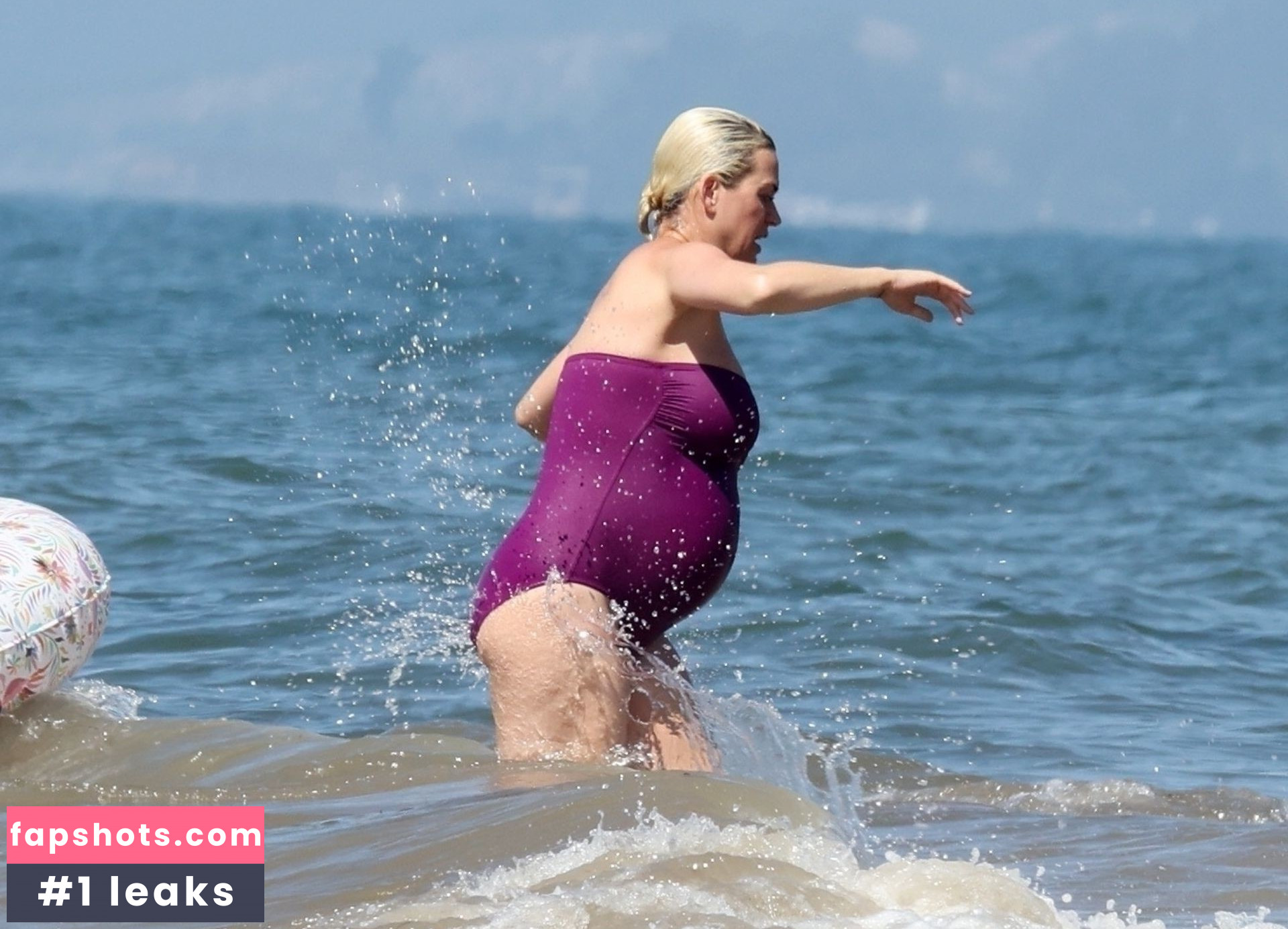 Katy Perry gallery photo #3719