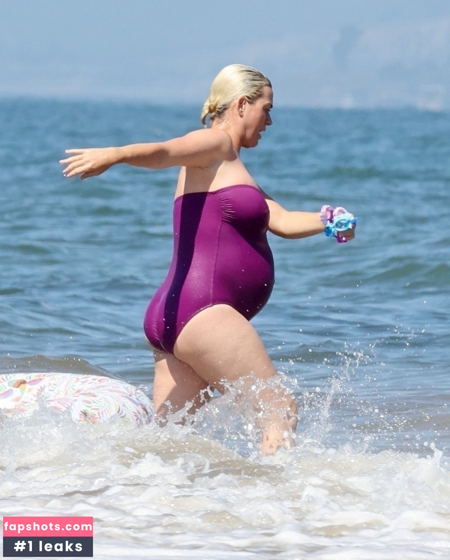 Katy Perry gallery photo #3720