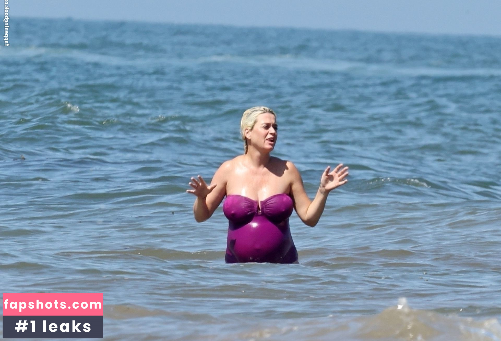 Katy Perry gallery photo #3737