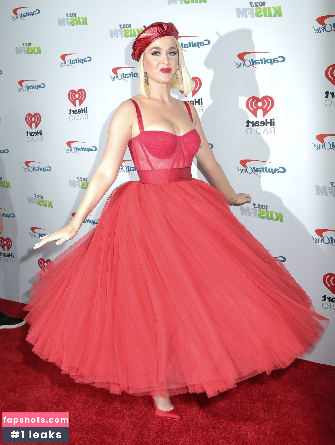 Katy Perry gallery photo #3878
