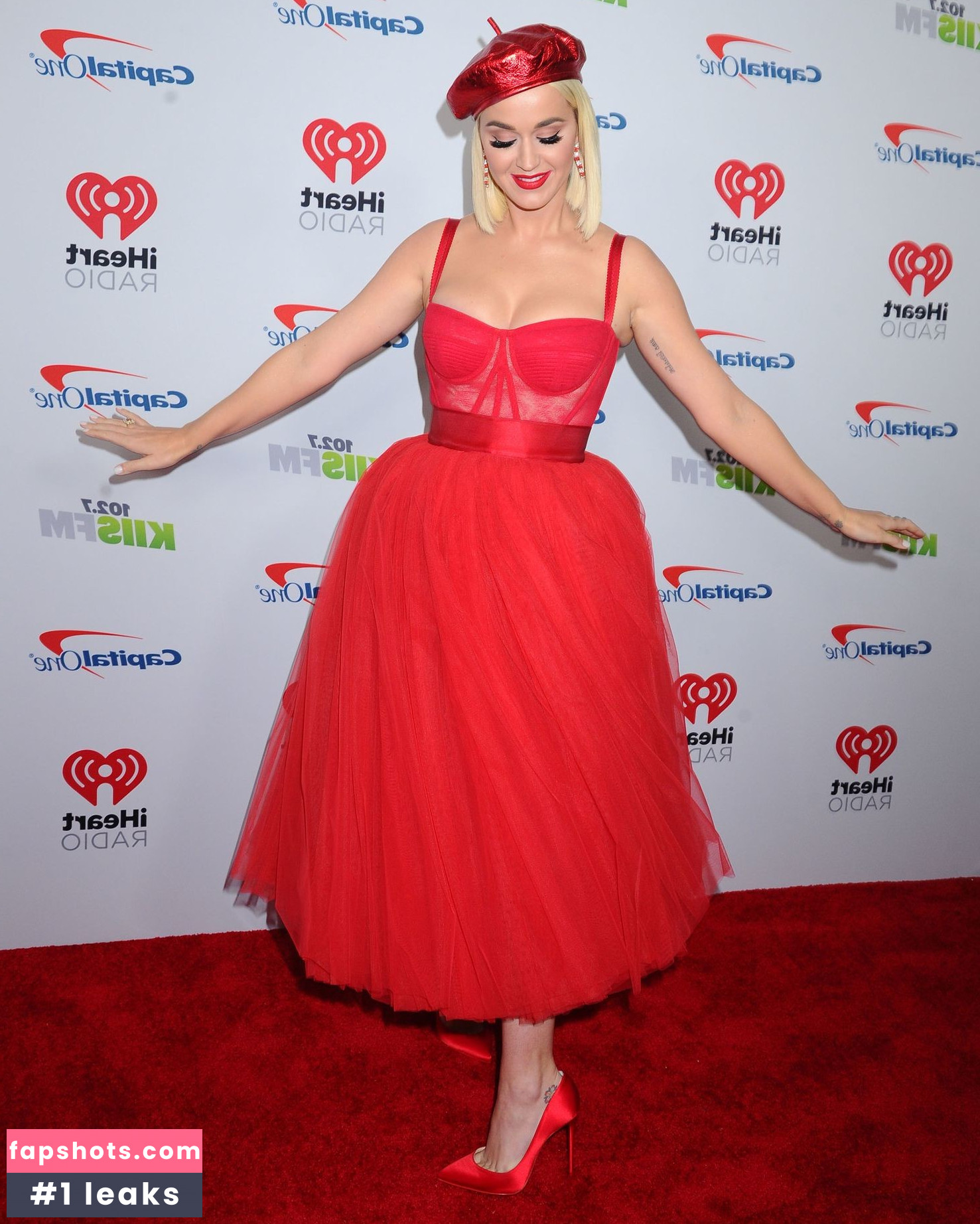 Katy Perry gallery photo #3931